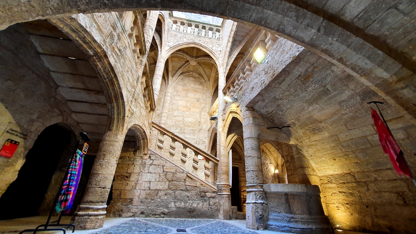 Pézenas - Hôtel de Lacoste Pézenas - Hôtel de Lacoste