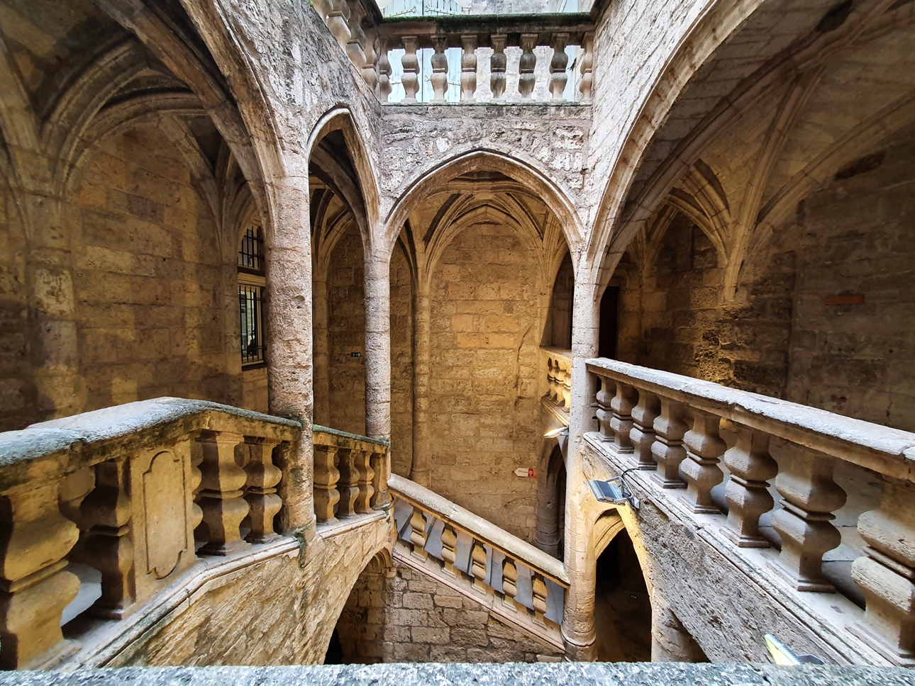 Pézenas – Hôtel de Lacoste Pézenas – Hôtel de Lacoste