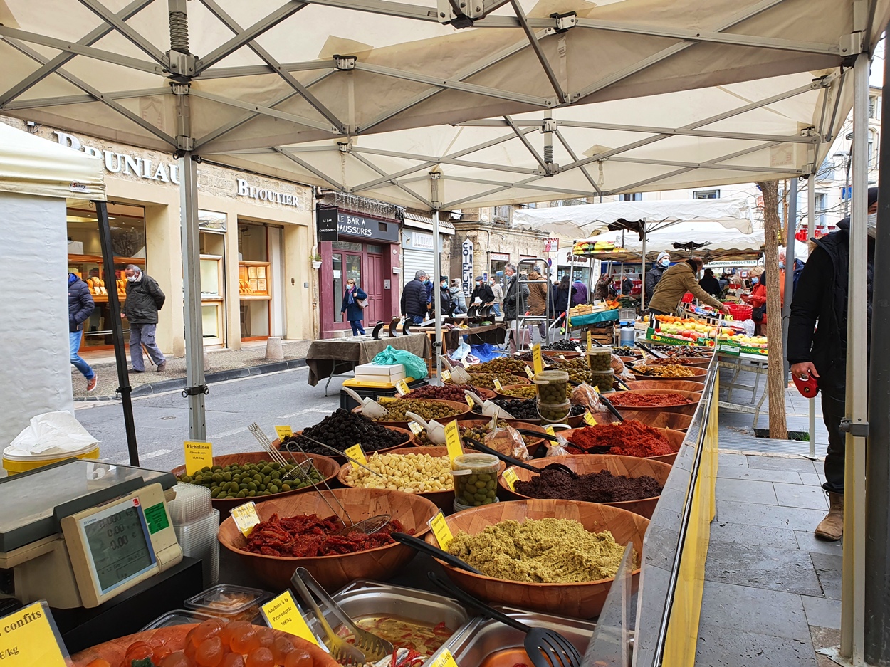 Pézenas market | marché | Markt | mercado Pézenas market | marché | Markt | mercado